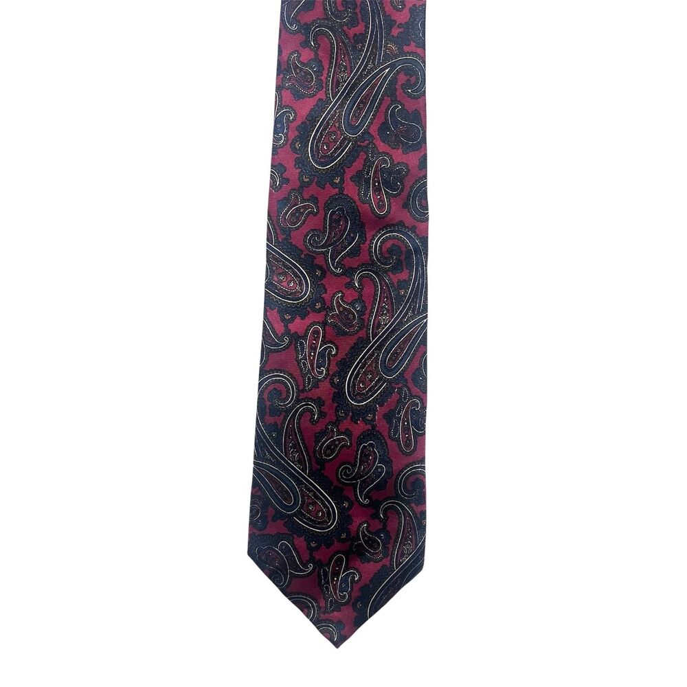 Briar Vintage Silk Paisley Tie‎ Burgundy Italian Made in USA Menswear Preppy